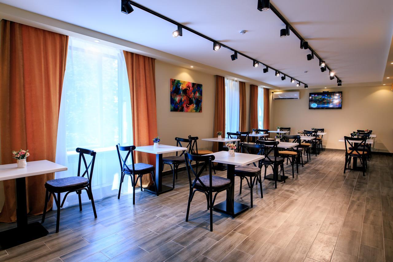 Hotel Georgian Holiday Tiflis Dış mekan fotoğraf